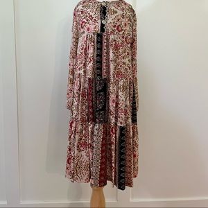 Girls size 7 ZARA dress. Fully lined, loose bohemian style